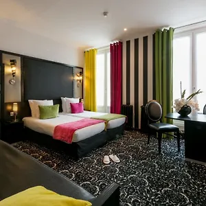 4* Hotell Peyris Opera