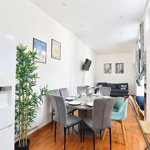 Apartamento Quartier Musee Du Louvre 2 Free Netflix, París