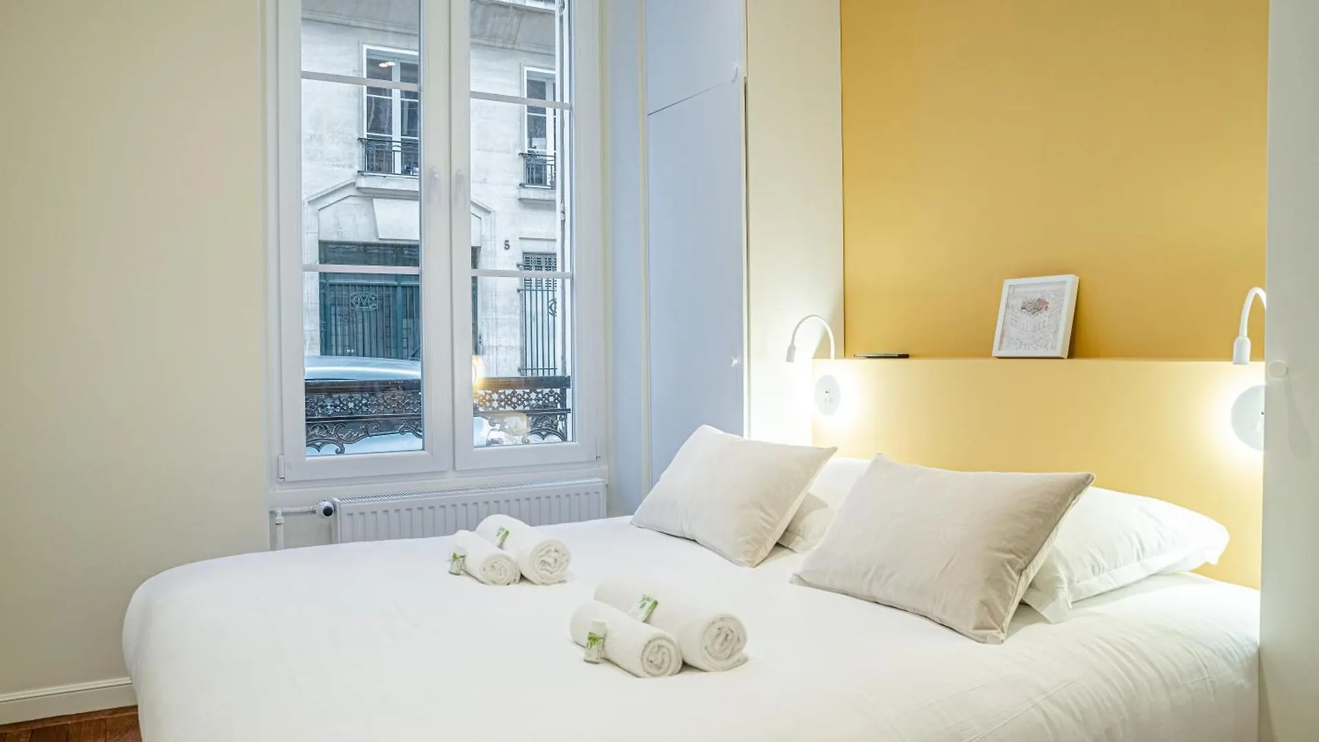 Lavie Maison Le Palais Garnier Paris France