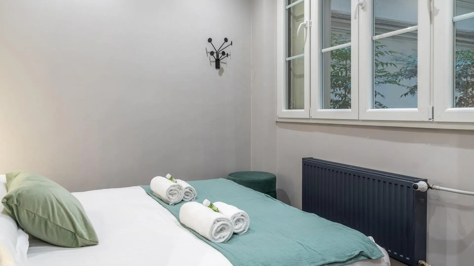 Lavie Maison Le Palais Garnier Paris Apartment